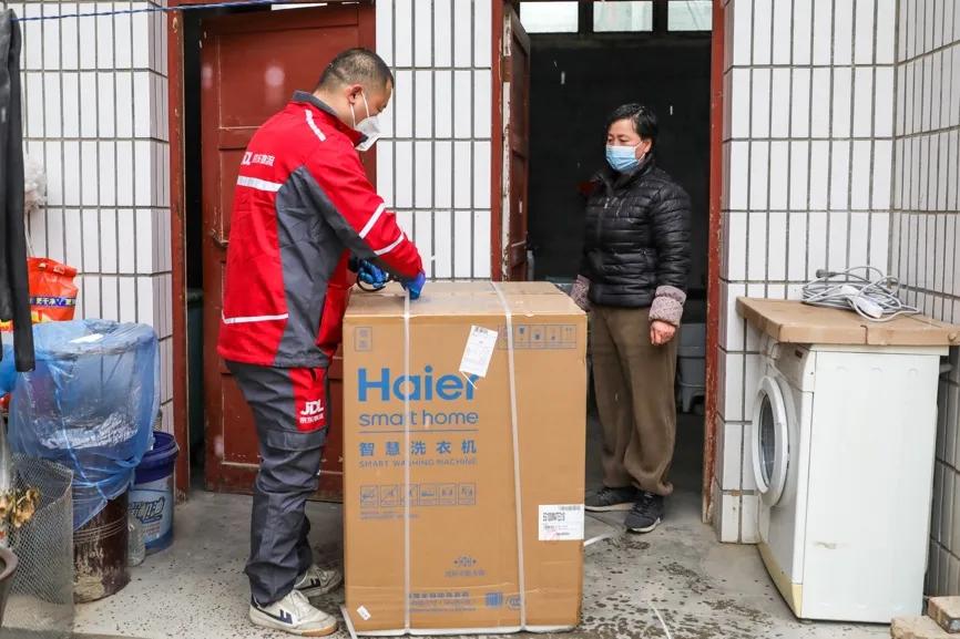 城市、乡村、海外同步收货！京东物流已在全球送达2023兔年新春“第一单”