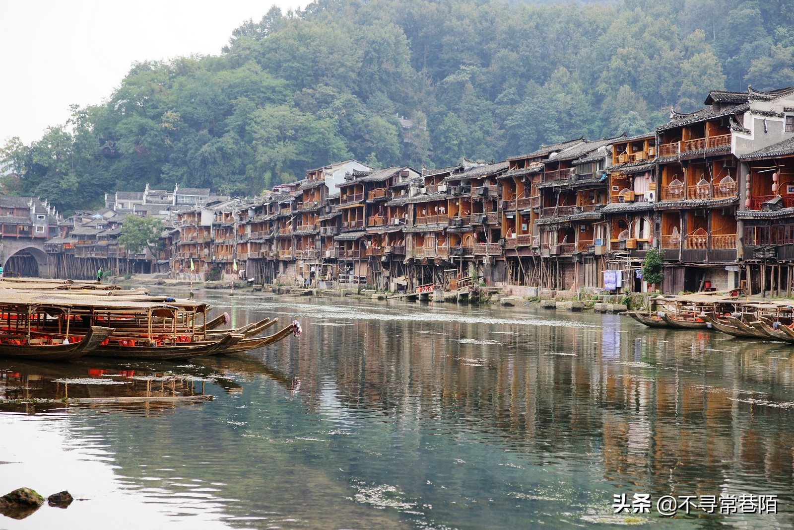 这里有许多历史悠久的古镇,从历史中走来的古镇