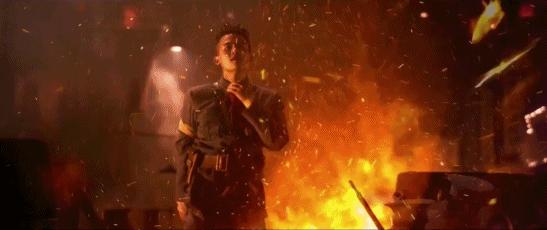 农村男孩逆袭成巨星,农村小伙成名之路