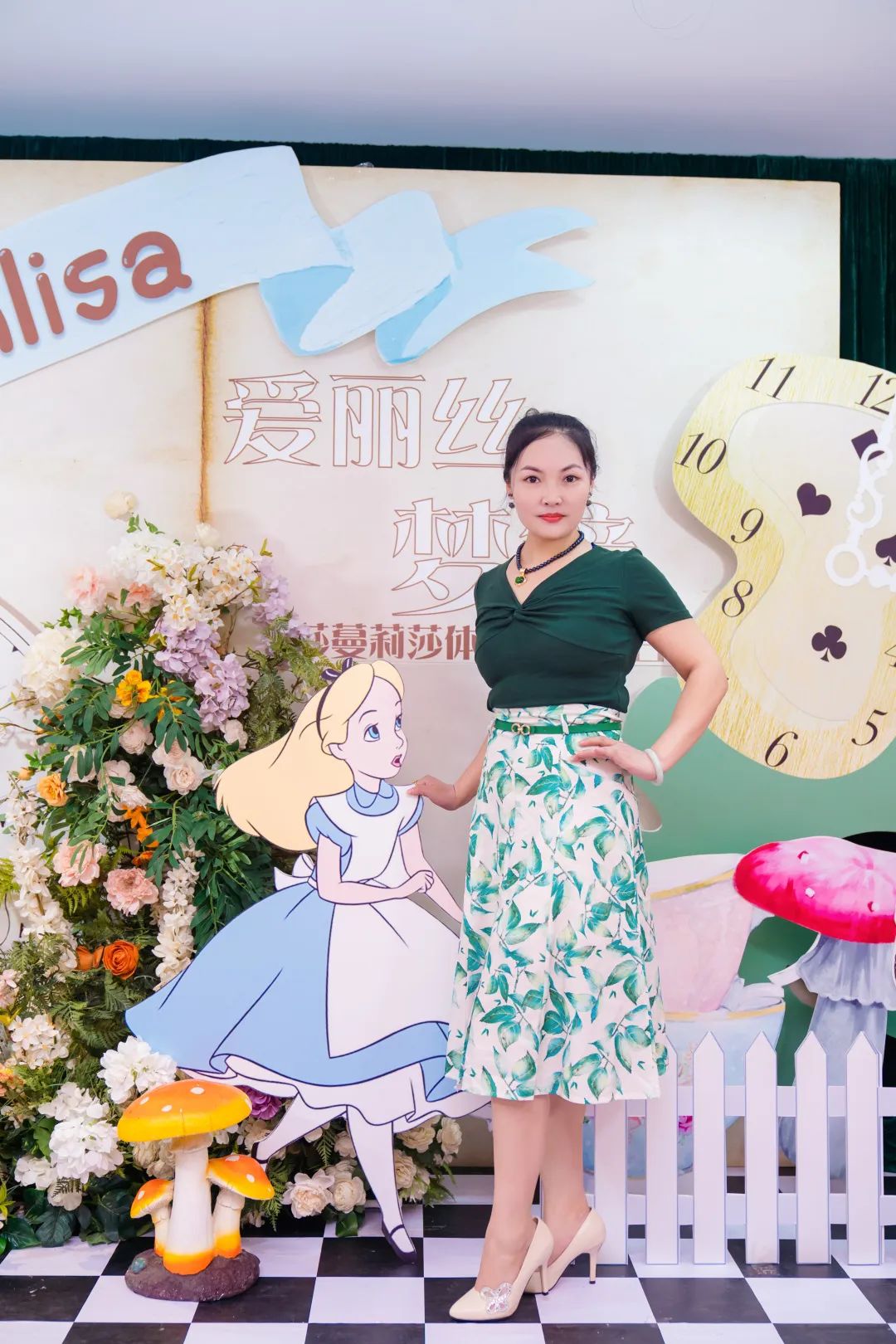 莎蔓莉莎网红小姐姐,莎蔓莉莎小气泡净颜