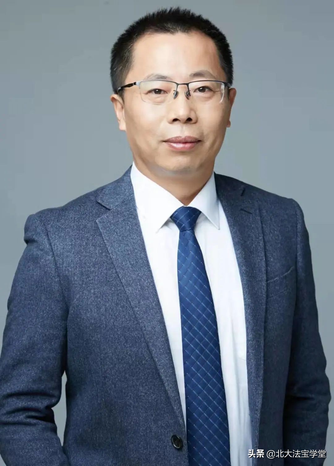 边境帮人接货算走私吗犯法吗,通过中间人送礼的风险