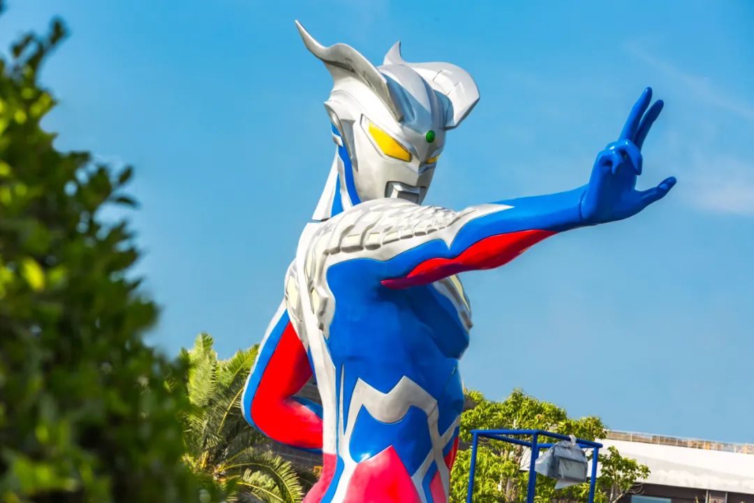 奥特曼在上海海昌“开门”迎客，本土乐园找到了“吸金神器”？
