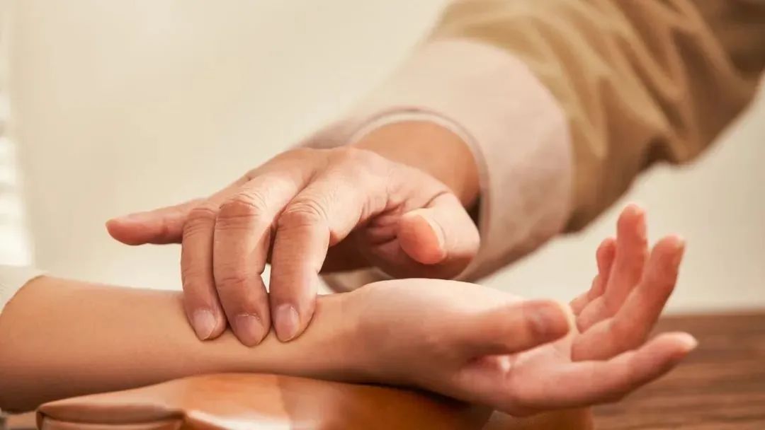 中医子宫内膜厚的原因是什么,子宫内膜薄中医怎么调理