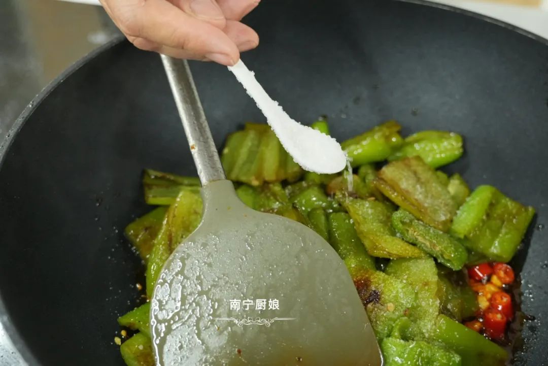 大青椒肉丝怎么炒才好吃又简单,青椒肉丝怎么炒好吃又简单家常