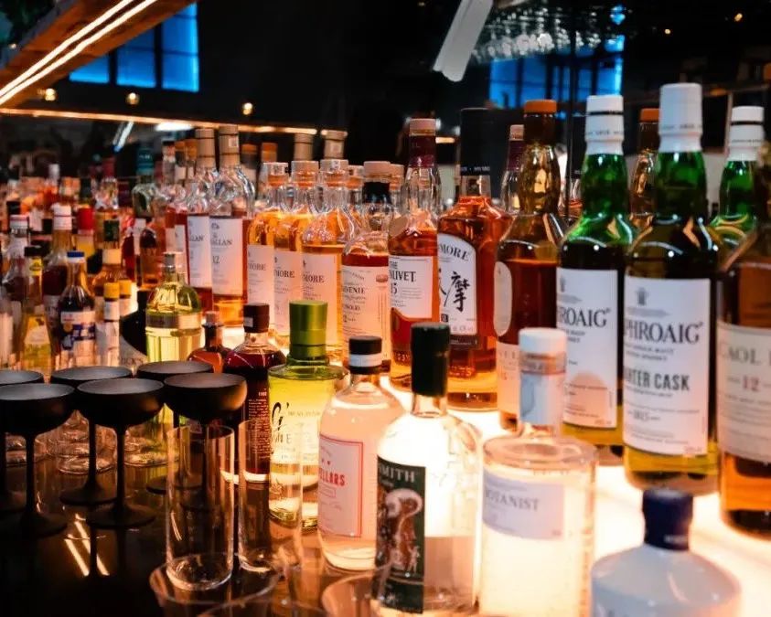 魔都VTT·活塞厂酒吧，召集全上海酒精狂热分子，5折开喝