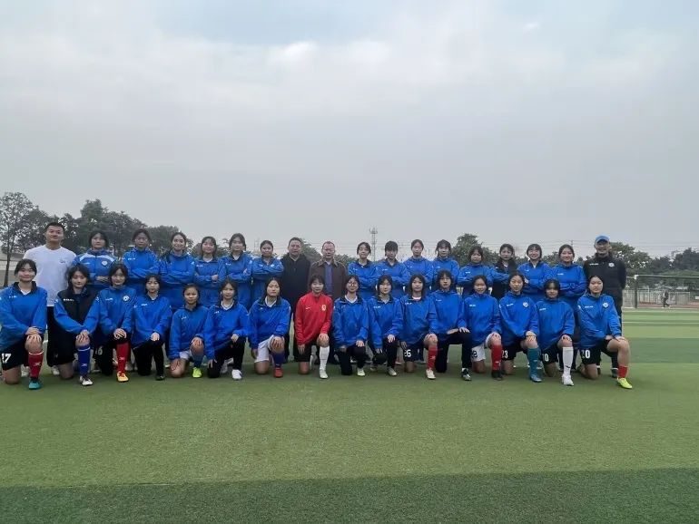 一球为国定胜局！成都16岁铿锵玫瑰绽放在2022