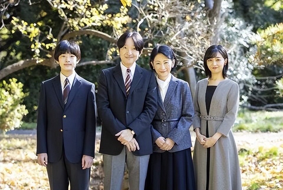 日本悠仁小王子现状,日本皇室悠仁小王子穿和服