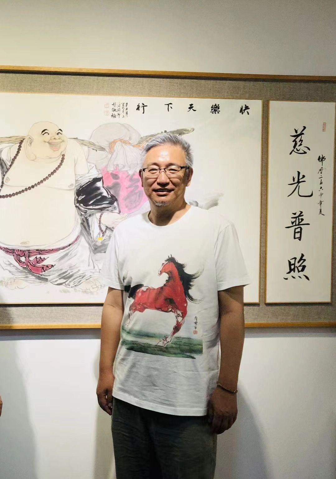 丹青丝韵文创研究院文创《忠义千秋》和《勇往直前》T恤产品