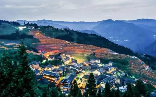 千年梯田灯光秀时间,梯田灯光秀是真的吗