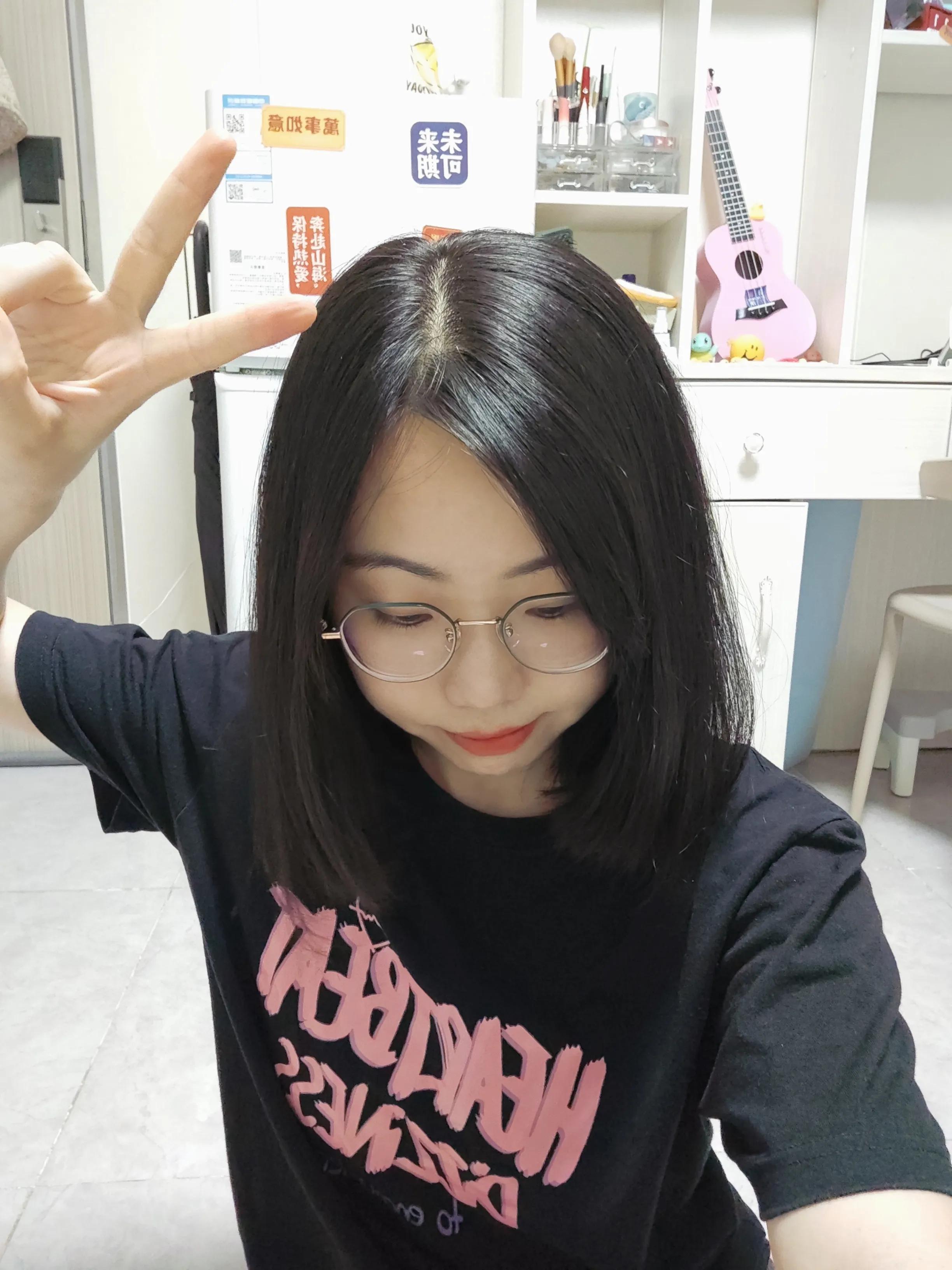 适合圆脸的高颅顶丸子头,夏季凉爽发型中长发丸子头