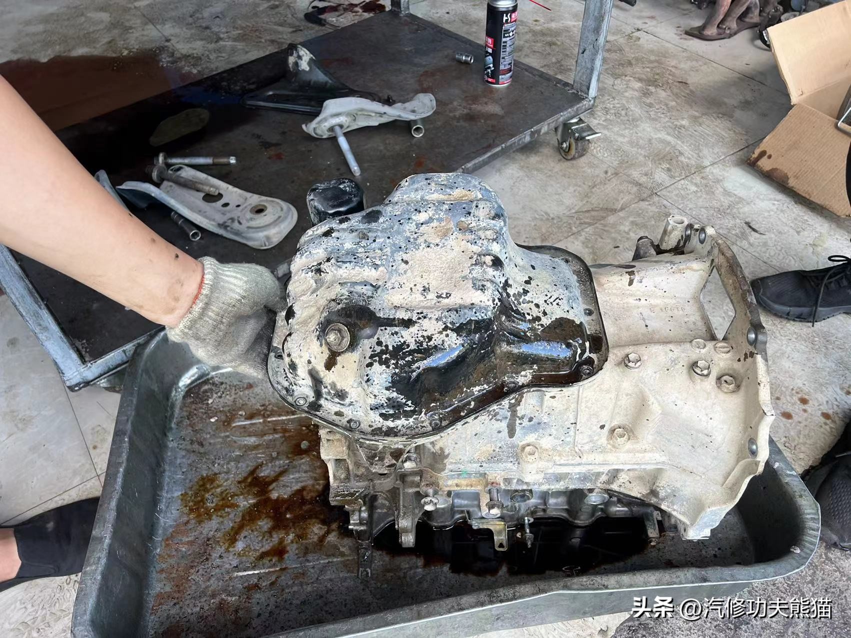 一车传三代丰田越野,六代半丰田凯美瑞烧机油