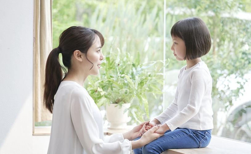 孩子比较胆小不敢说话怎么办,孩子特别胆小又不敢说话怎么办