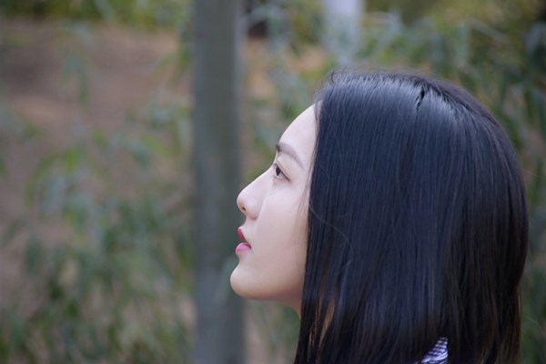 身上的阴虱是怎么来的？感染后有啥感觉？刮阴毛好，还是不刮好？