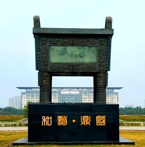 网信办治理自媒体乱象举报,自媒体乱象的案例最新