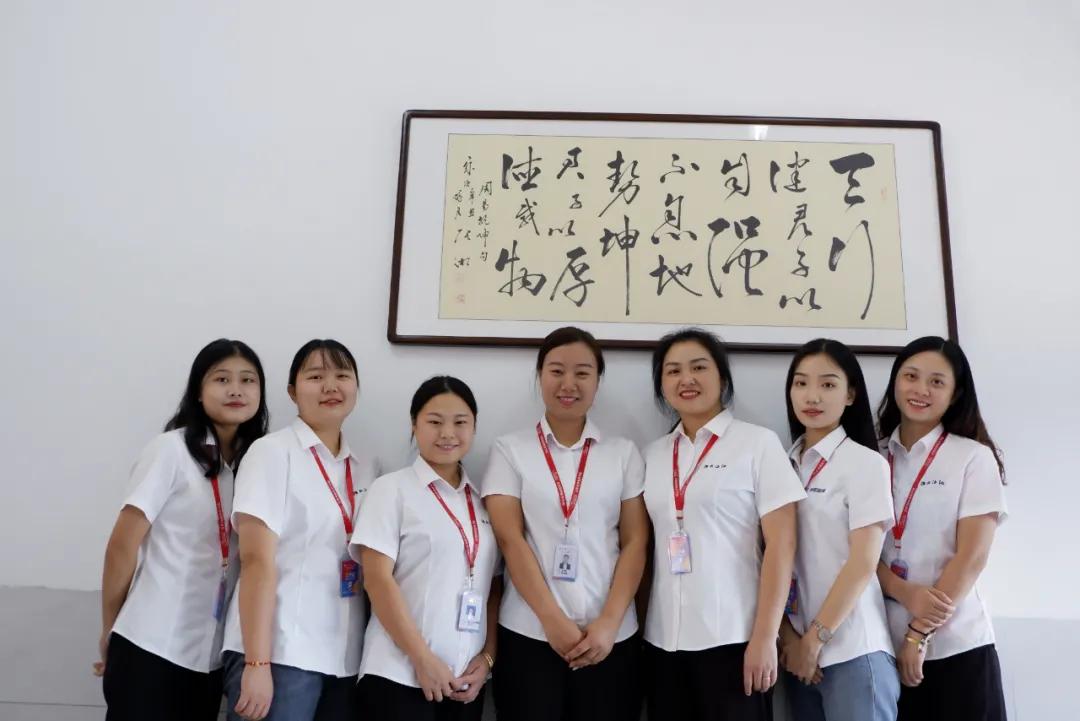 岳阳海纳软件技术学校官网,岳阳海纳技工学校学费多少