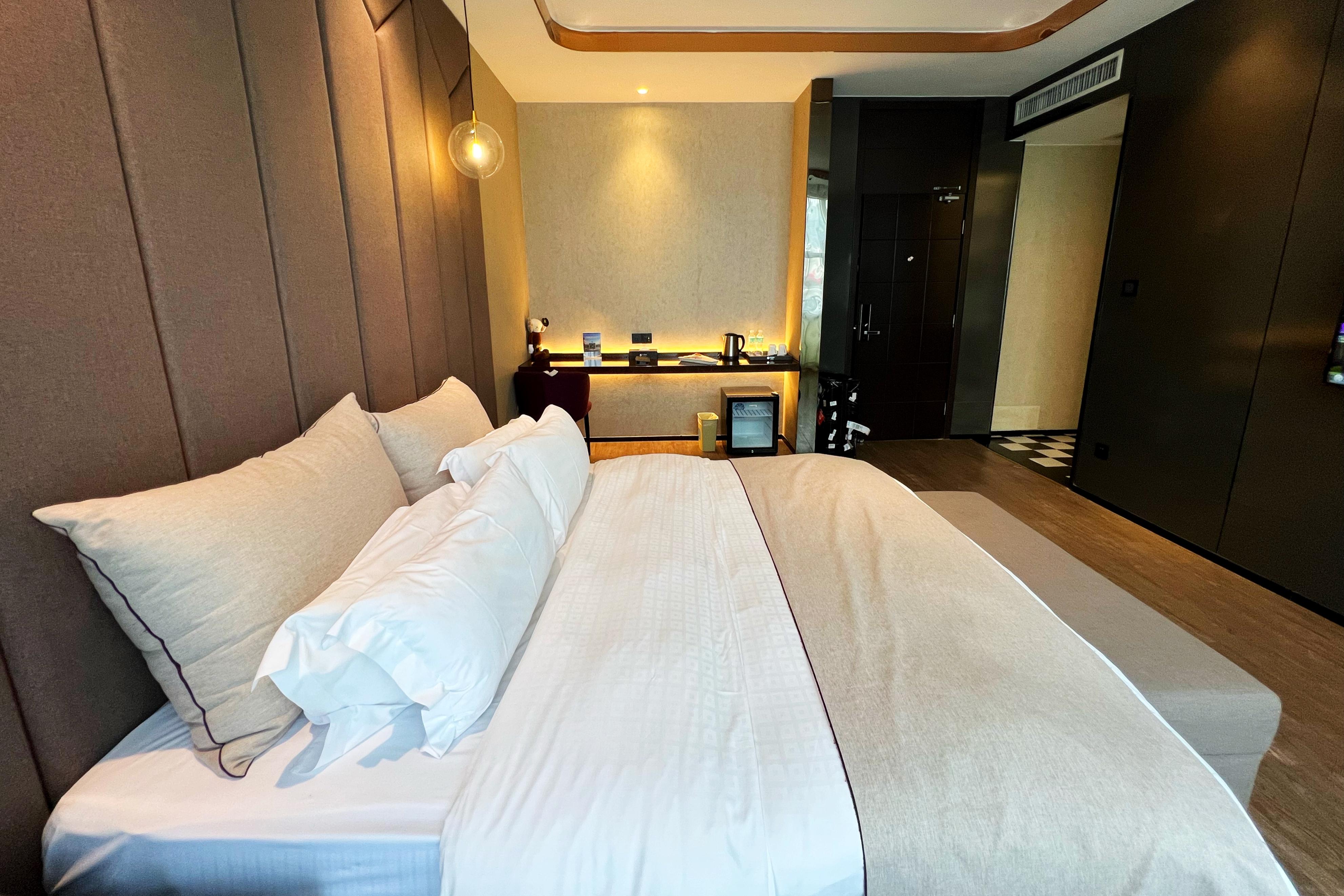 青岛夏日旅行,青岛之旅享受夏日与海风