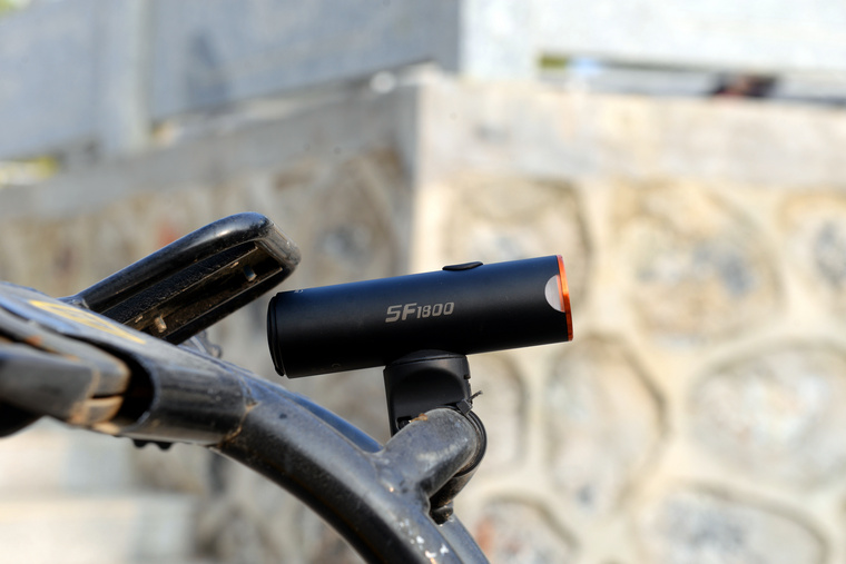 夜间骑行必须要有好车灯,骑行车灯推荐排行