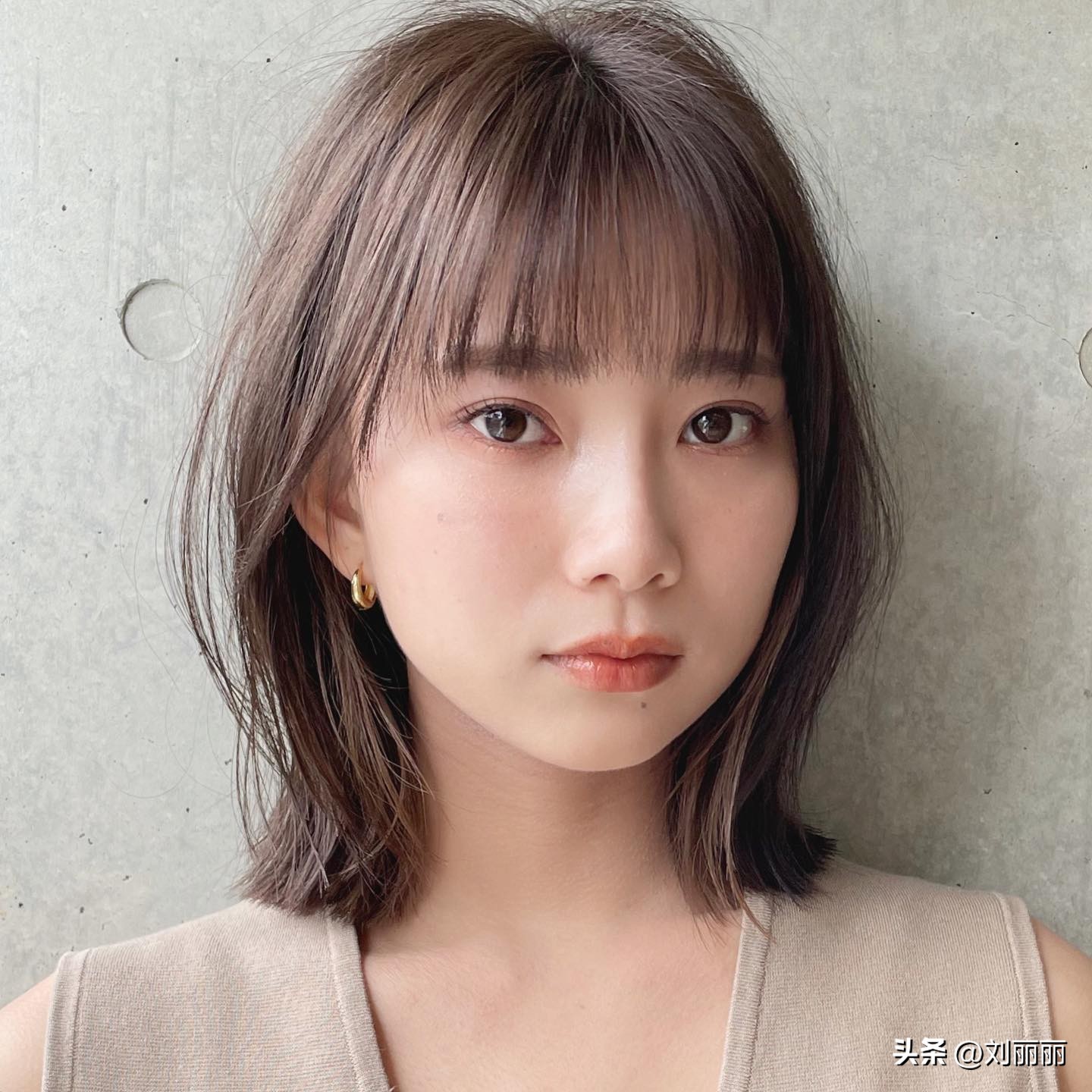 圆形女生什么发型能让五官立体,不太立体的圆脸女生适合什么发型