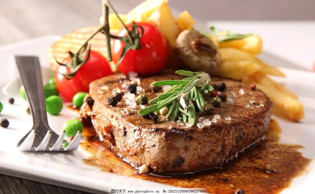 西餐安排座次时应遵循哪些礼仪,西餐礼仪女士们应该从哪一边离座