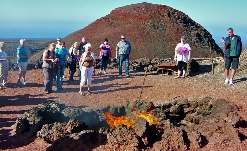 火山喷发火山岛,世界上最可怕的火山岛