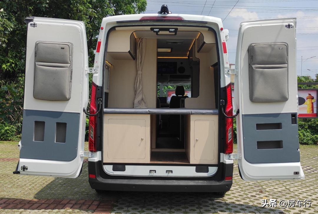 舜宇房车大通v90b型长轴高顶房车,飞翔最新大通v90b型房车短轴中顶