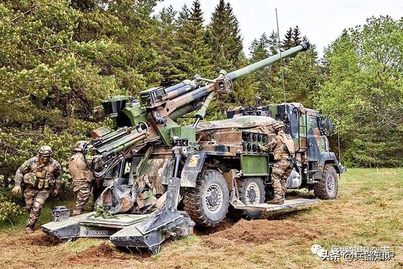 外军演习现场（7），“凯撒”、AMOS和D30