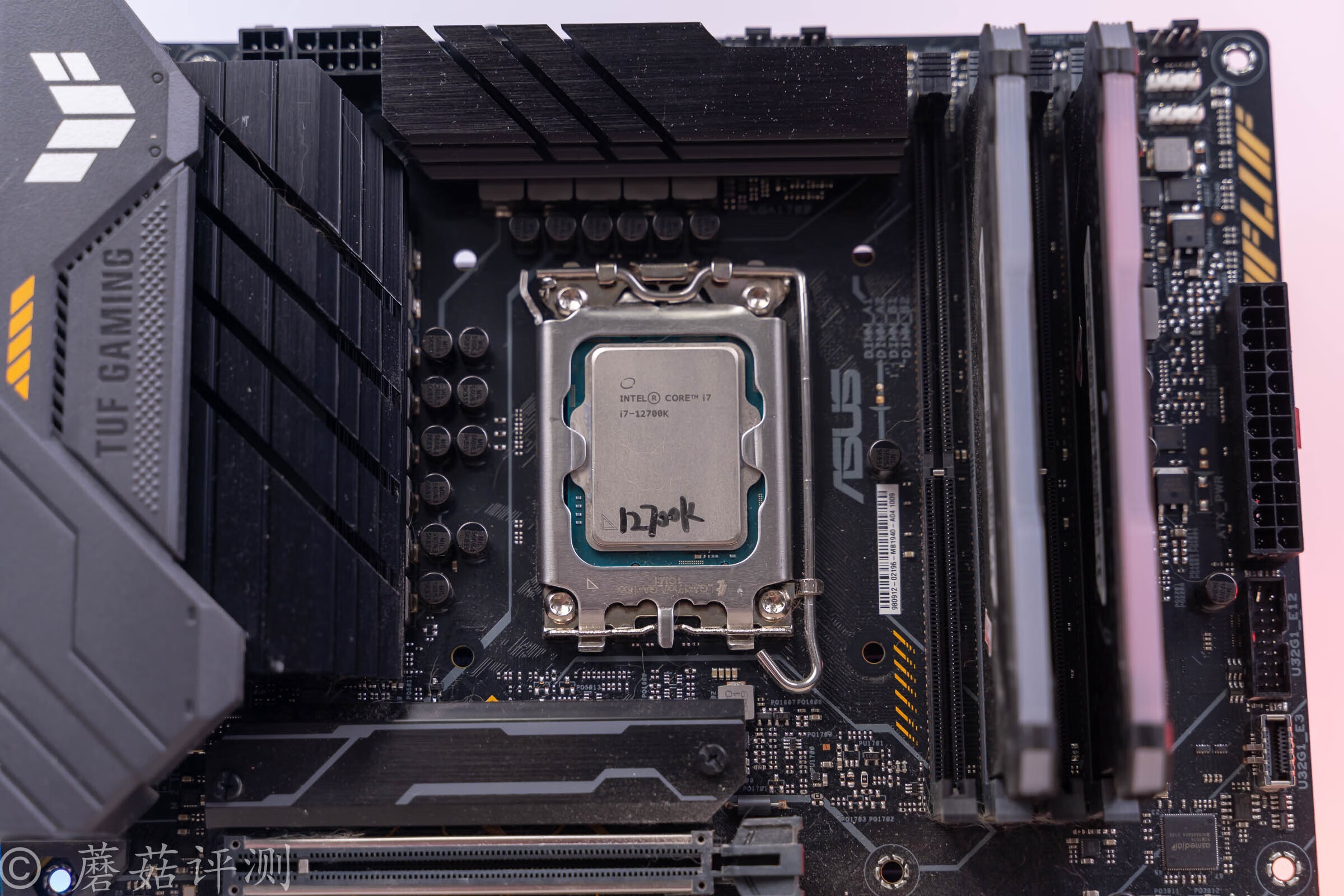 连续多日的高温，让朋友家的主机燥热难耐、更换机箱散热后获新生