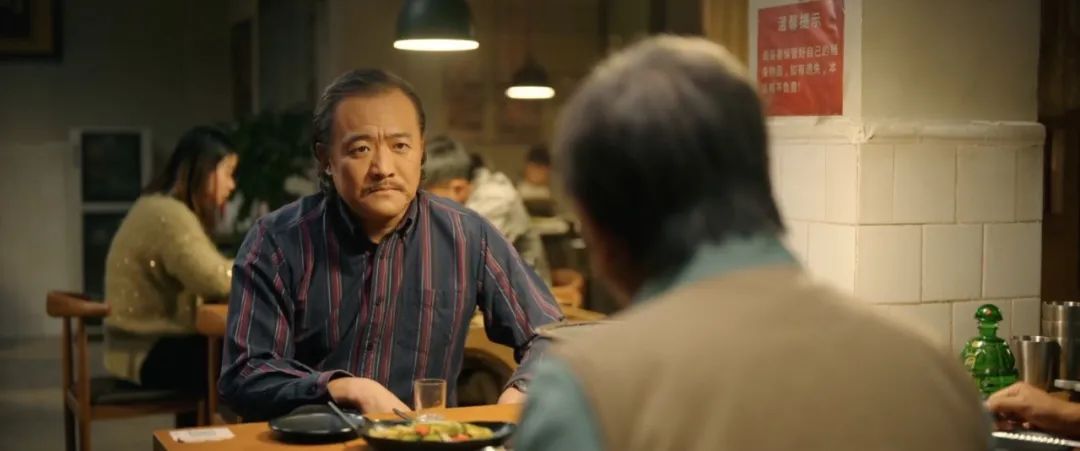 10年不接戏,他47岁靠配角走红,被赞“天才演技”!