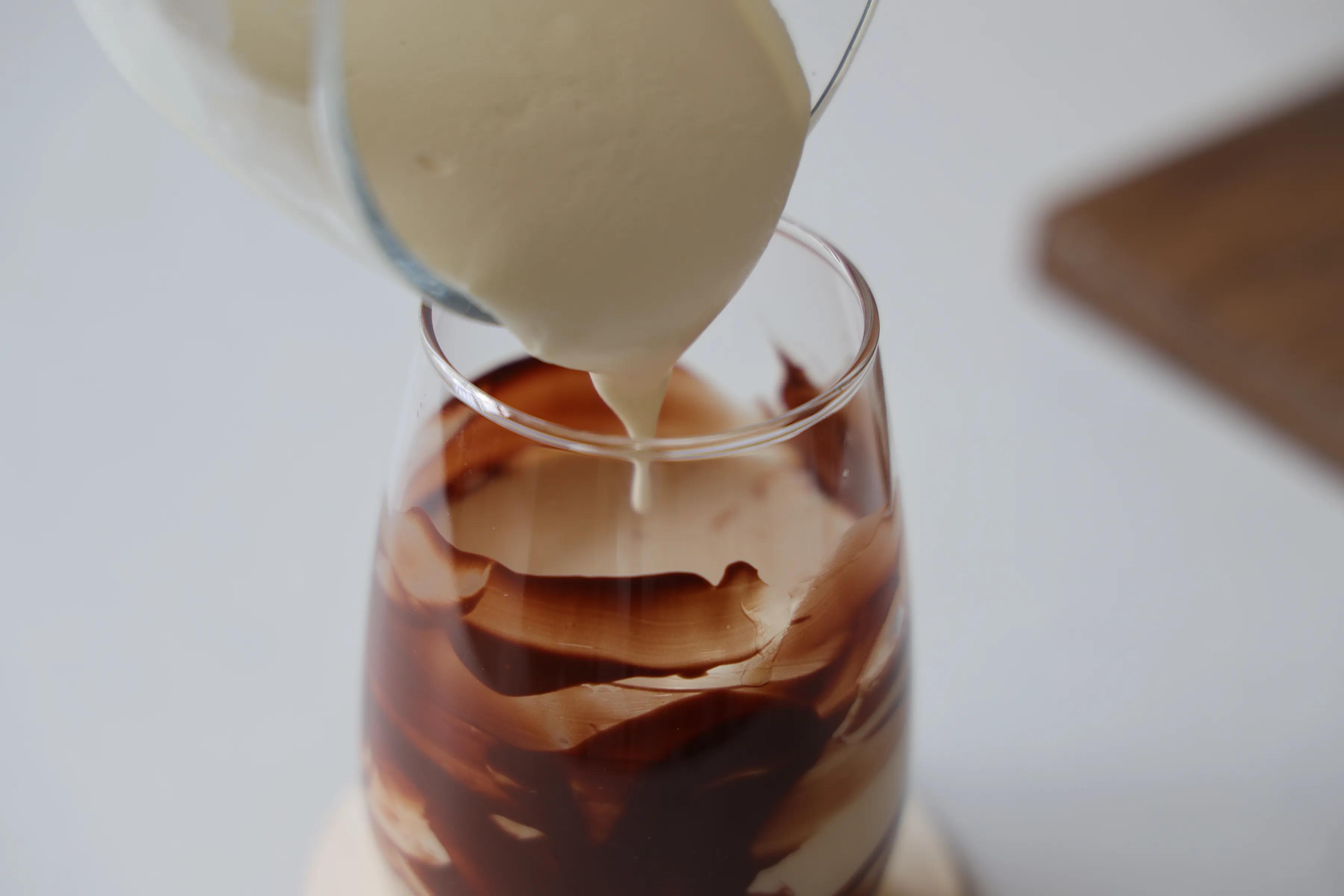 好喝的网红奶茶和饮料怎么做,两种网红自制奶茶方法测评