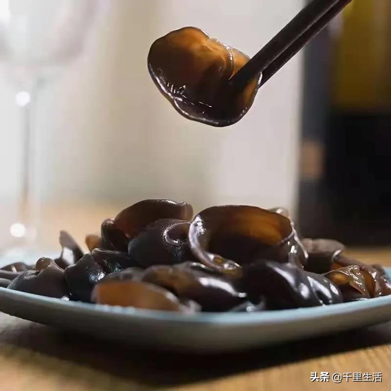 “素中之荤、素珍之王”，东北黑木耳，隔三差五吃一顿，脆嫩好吃