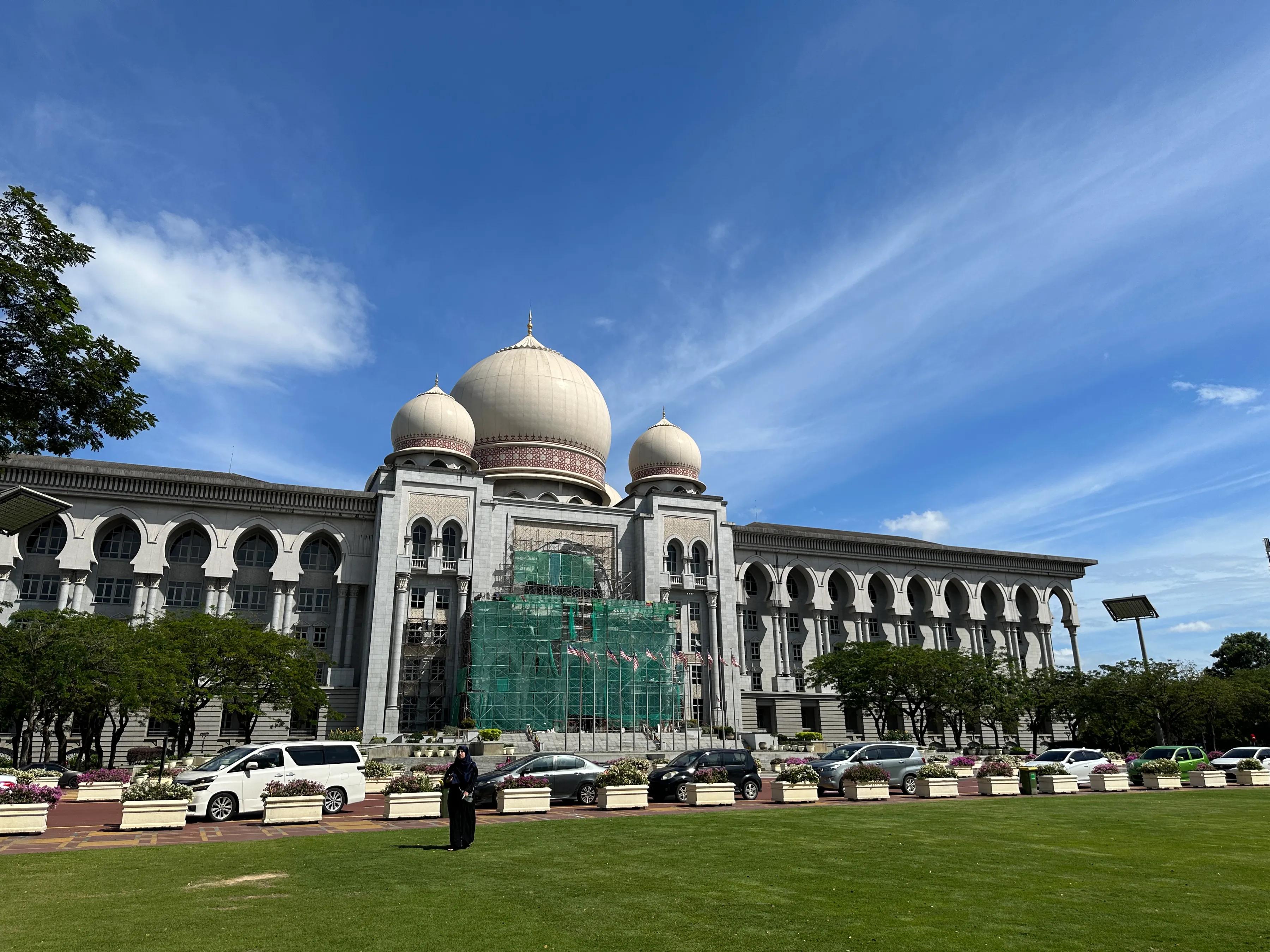 才知道吉隆坡行政中心“搬家”了，原因竟然是怕官员迟到，牛了