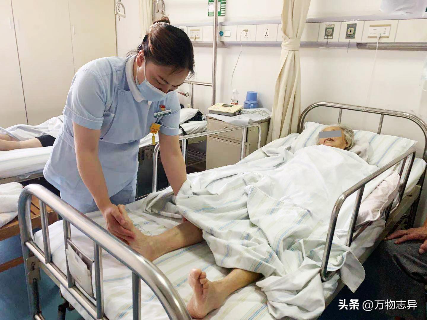 婆婆意外摔倒导致大腿骨骨折,婆婆腿骨折受罪了