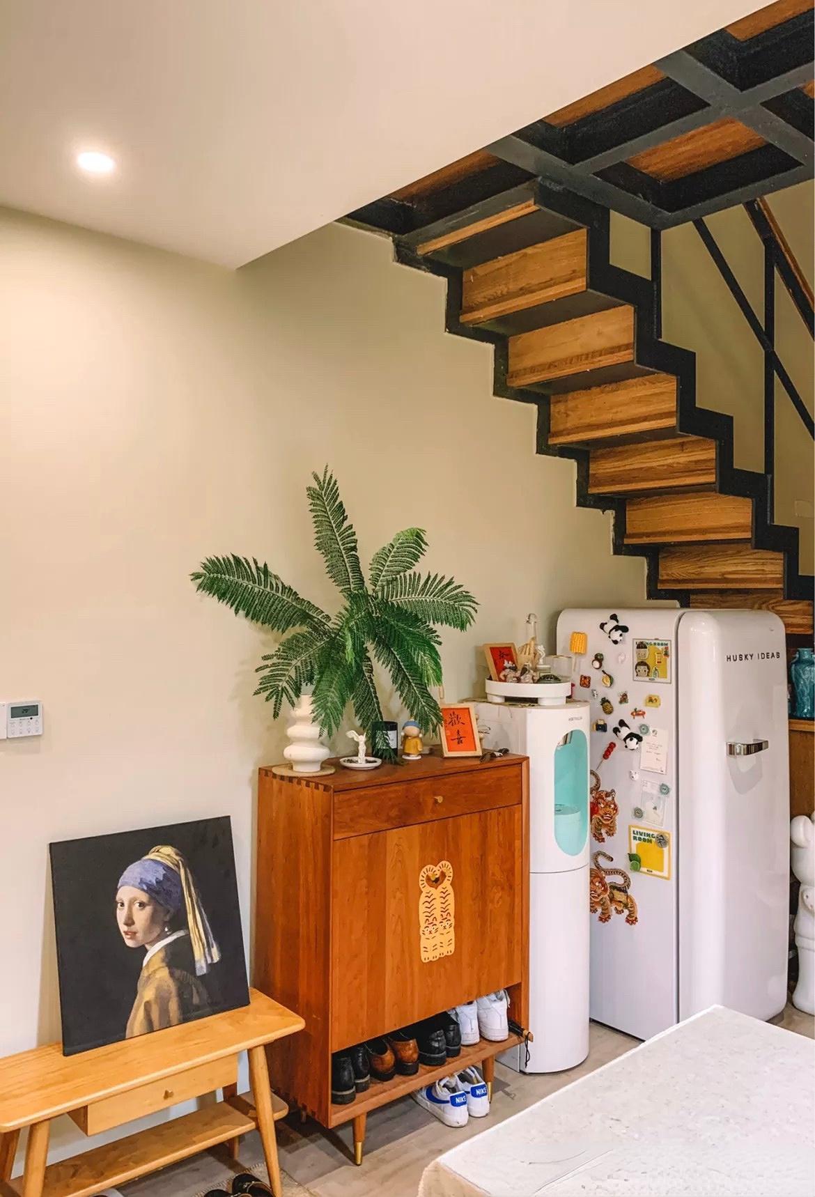 95后的男人独居生活,95后男生房子