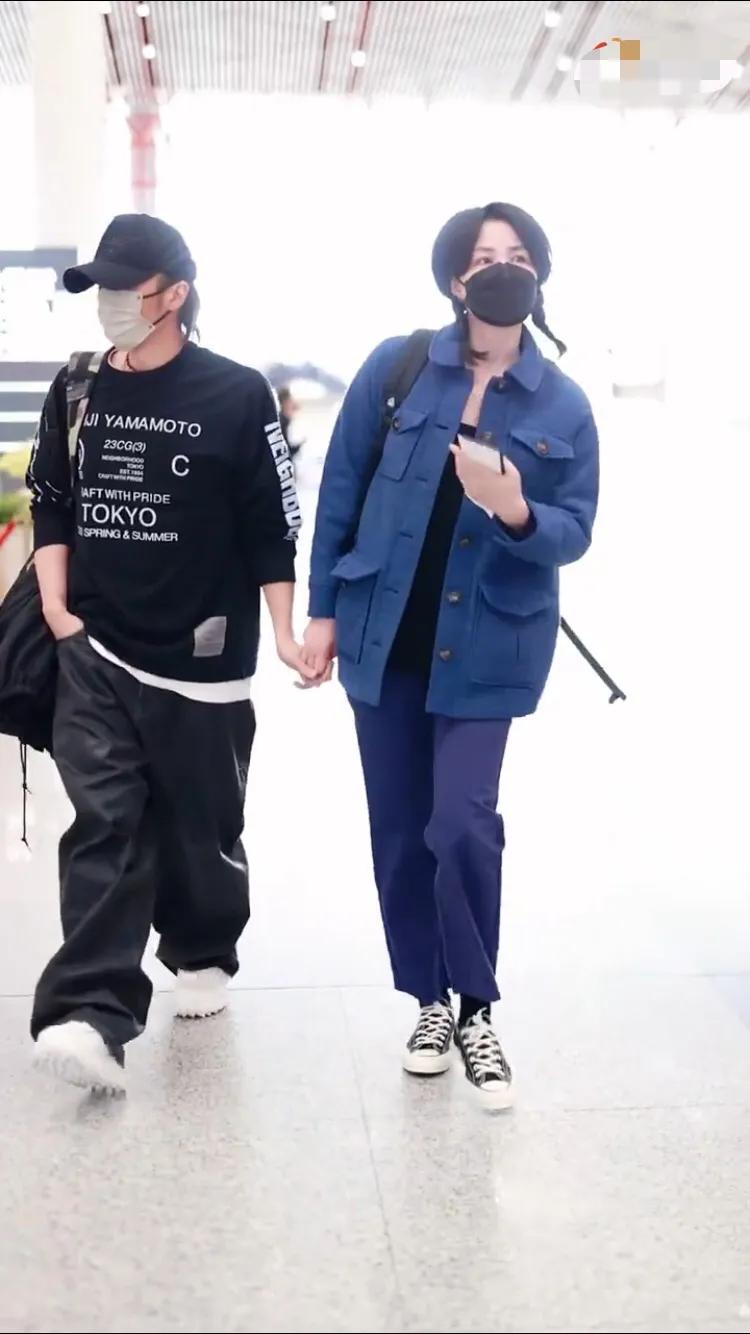 王菲谢霆锋同框画面最新,王菲谢霆锋罕见合体秀恩爱