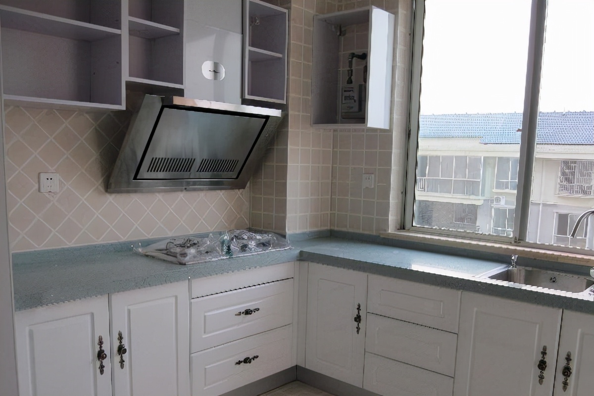 抽油烟机在家安装全部过程与方法,抽油烟机怎么安装