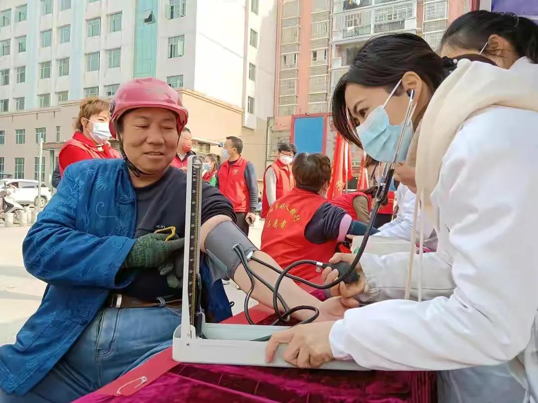 承担社会责任提升企业形象,承担社会责任彰显企业风范