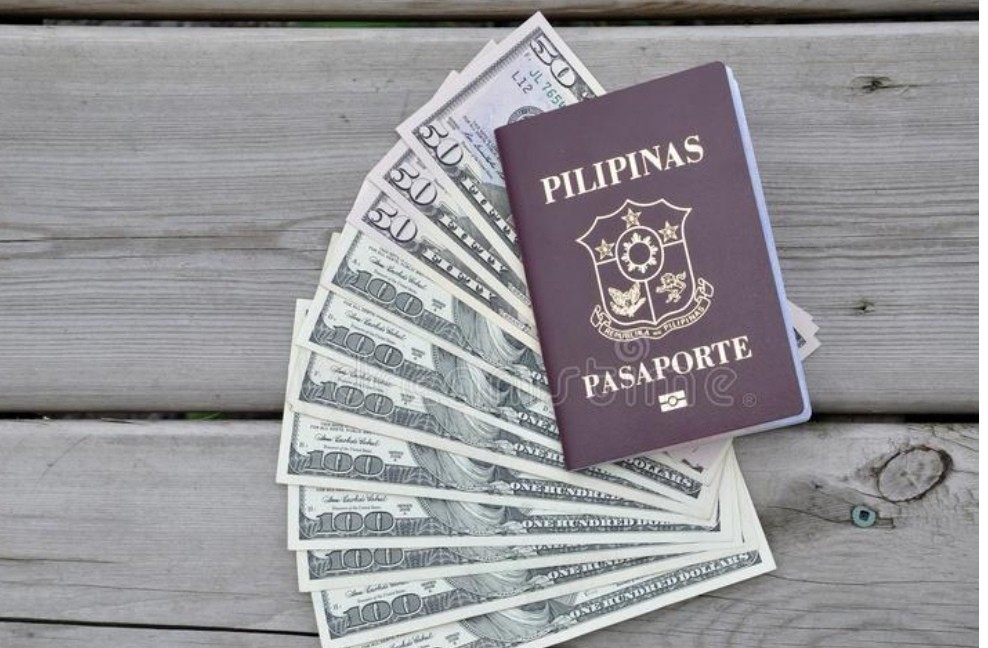 性剥削、生育工具、母职,享誉世界的菲律宾女佣实际上有多惨?