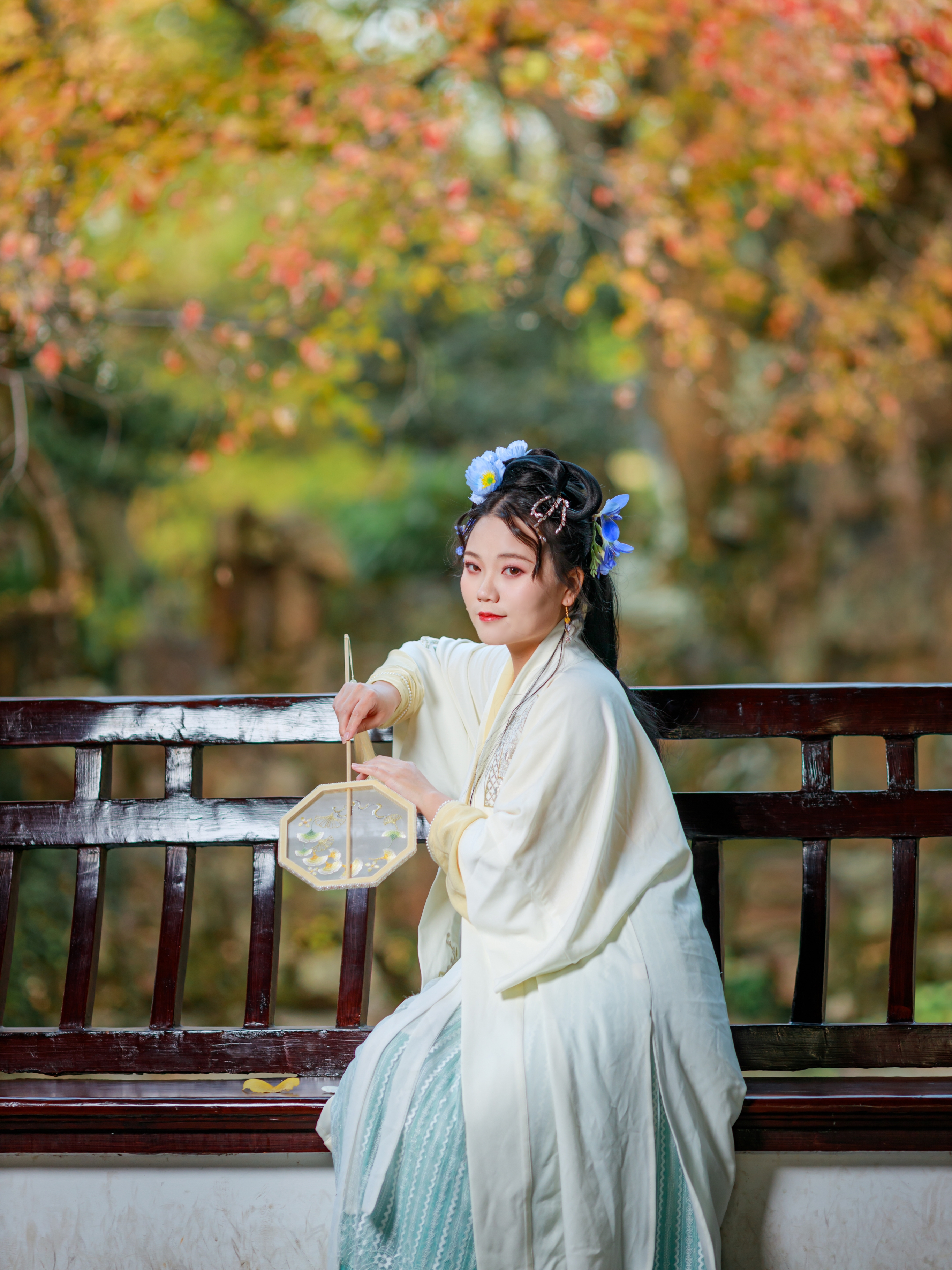 深情又婉约的秋词，枯黄了谁人的等待？