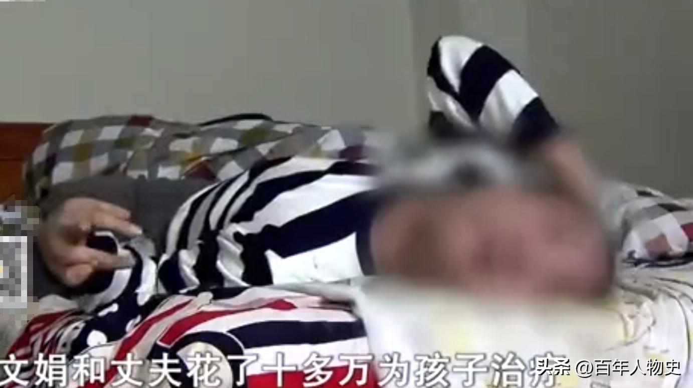 脑瘫男孩被丢给奶奶照顾,13岁孩子瘫痪在床