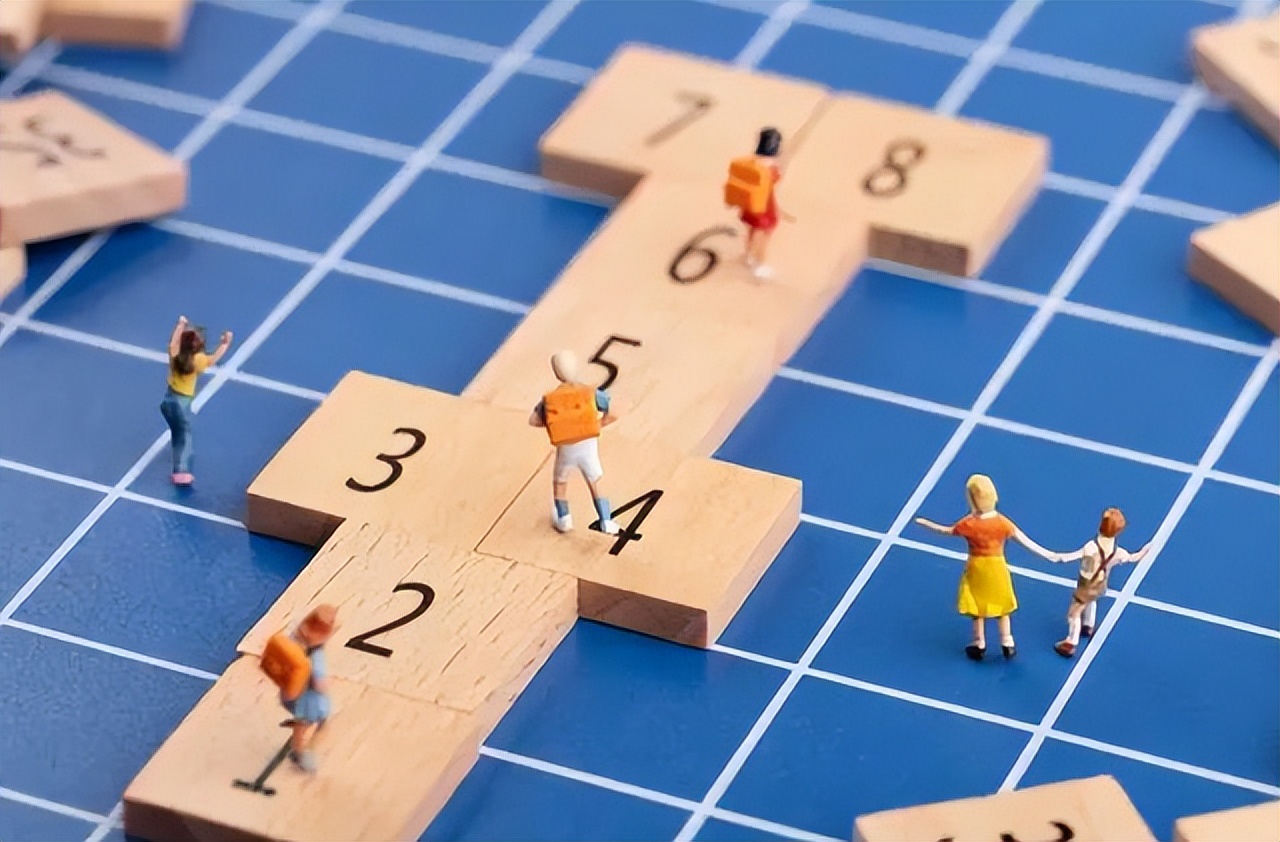 市委*战统**部是正处级单位,*战统**部长的级别是什么?