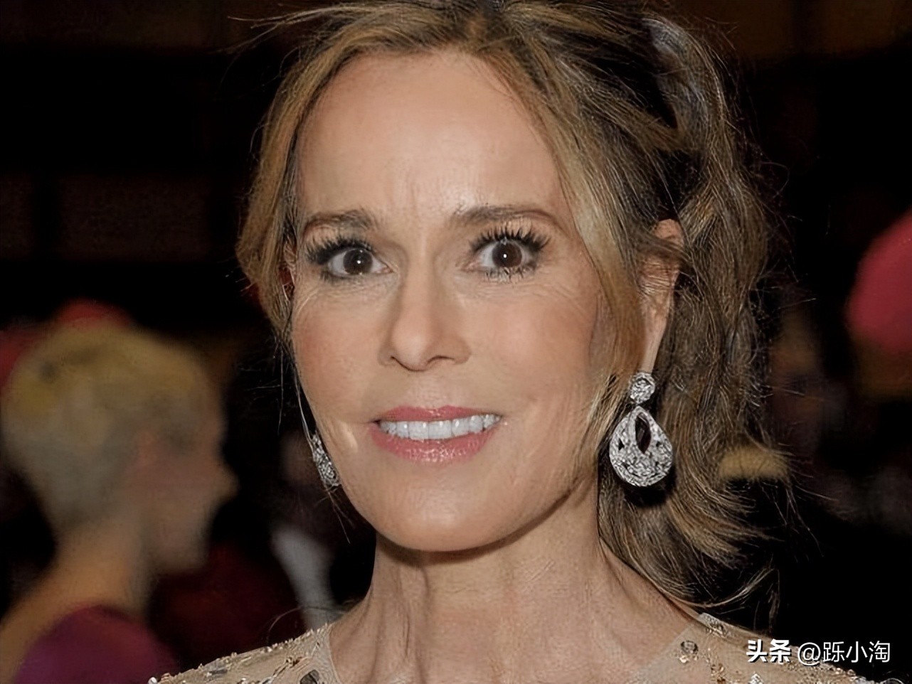 中国女首富杨惠妍首次亮相,女首富杨惠妍有几个孩子