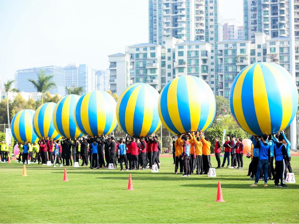 团建趣味飞机游戏怎么玩,趣游研学营