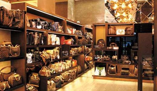 摆地摊、卖二手包的亿万富豪:姚君达的洋葱学让他从潮底翻上浪尖