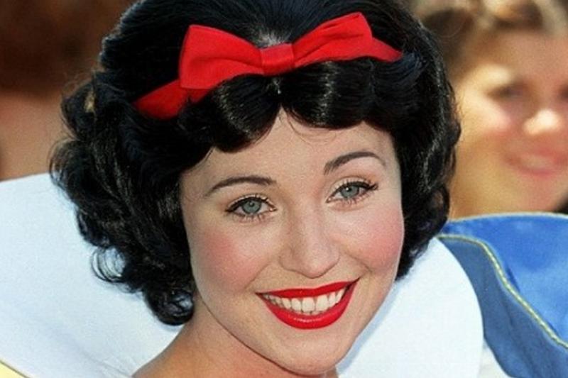 废弃迪士尼乐园吓人的照片,迪士尼乐园合拍照片