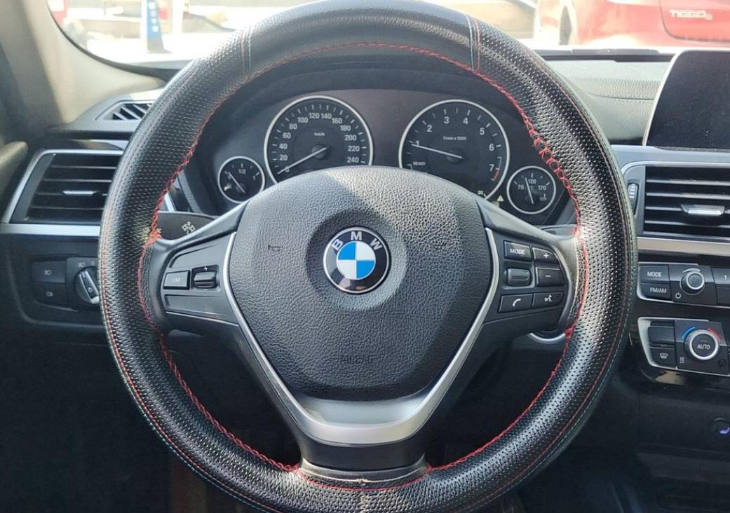 开了5年的宝马3系顶配能卖多少,开了3到5年的宝马