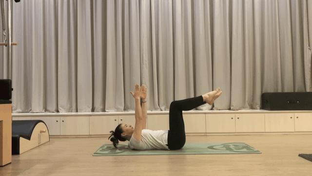 女生例假腰疼是什么原因引起的,女生例假期间腰痛怎么缓解