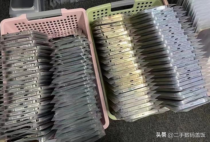 iphone卡贴机加安卓机使用评测,iPhone卡贴机日常测评