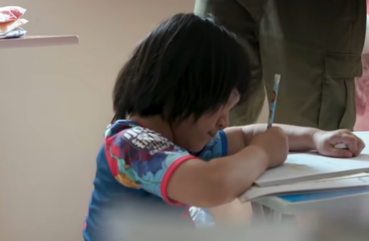 香港教师移居英国,香港小学老师移民香港