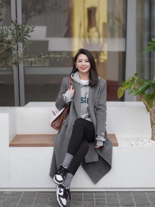 羽绒裤百搭显瘦显气质,裤型显瘦配羽绒服的裤子