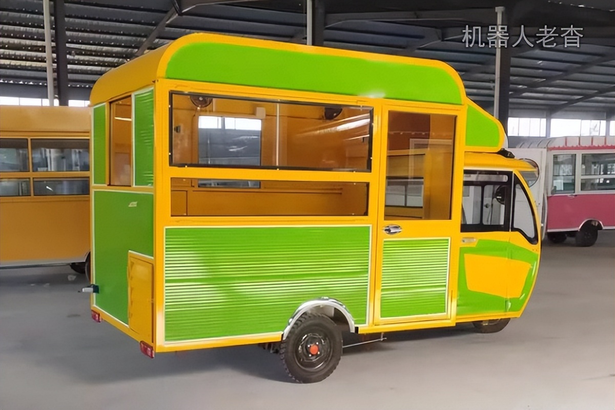 自改三轮小吃房车,几千块房车改造